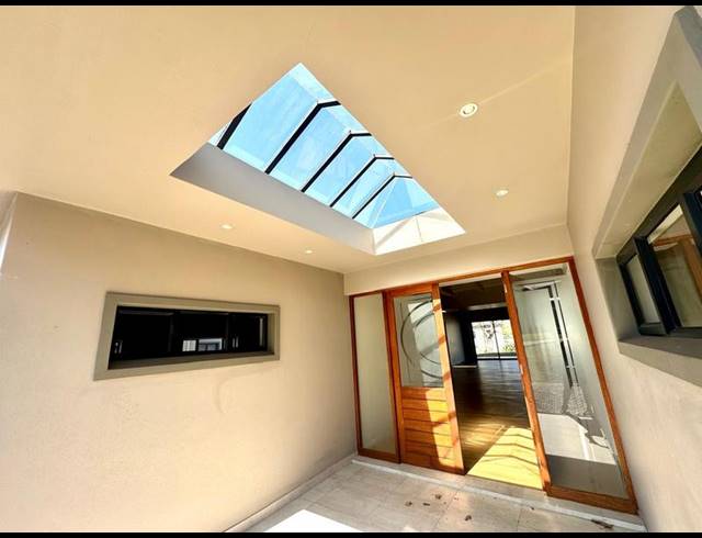 4 BEDROOM TOWNHOUSE FOR SALE IN FERNCLIFFE